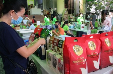 lai-lo-bi-duong-xuat-khau-gao